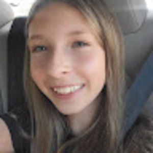 Meet your Posher, Caylee